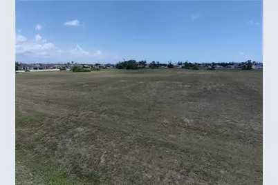 1622 NW 1st Ter, Cape Coral, FL 33993 - Photo 2