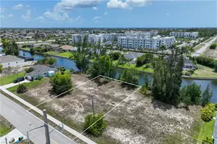 2300 SW 20th Ave, Cape Coral, FL 33991 - Photo 4