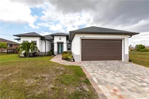 1314 NE 9th Ave, Cape Coral, FL 33909 - Photo 2