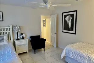 930 Marble Dr, Naples, FL 34104 - Photo 32