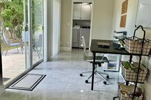 857 Palm View Dr, Naples, FL 34110 - Photo 8