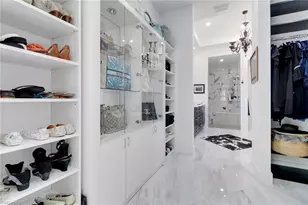 1262 10th St N, Naples, FL 34102 - Photo 14