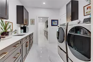 1262 10th St N, Naples, FL 34102 - Photo 22