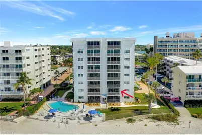 1919 Gulf Shore Blvd N #201, Naples, FL 34102 - Photo 2