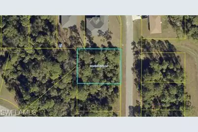 8060 Sherwood Cir, Labelle, FL 33935 - Photo 1