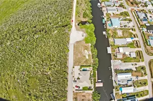 2807 Cussell Dr, Saint James City, FL 33956 - Photo 10