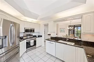 6500 Valen Way, Naples, FL 34108 - Photo 18