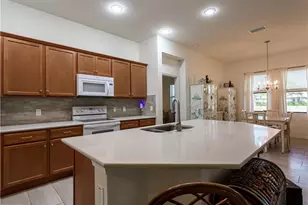 10646 Essex Square Blvd, Fort Myers, FL 33913 - Photo 8