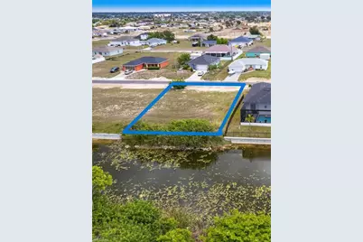 1318 NE 9th Ave, Cape Coral, FL 33909 - Photo 1