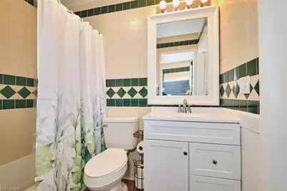 238 SE 9th Ter, Cape Coral, FL 33990 - Photo 20