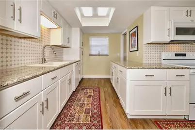 238 SE 9th Ter, Cape Coral, FL 33990 - Photo 10