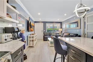 1295 Gulf Shore Blvd S, Naples, FL 34102 - Photo 8