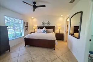 992 Marblehead Dr, Naples, FL 34104 - Photo 6