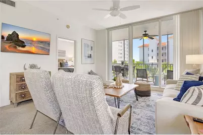 470 Launch Cir #V-405, Naples, FL 34108 - Photo 10