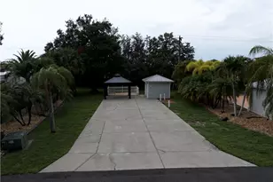 5850 Maplewood Ct, Fort Myers, FL 33905 - Photo 2