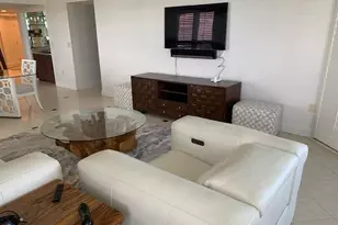 6001 Pelican Bay Blvd, Naples, FL 34108 - Photo 4