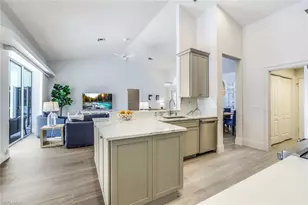 914 Marble Dr, Naples, FL 34104 - Photo 8