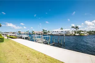 4015 SE 20th Pl, Cape Coral, FL 33904 - Photo 14