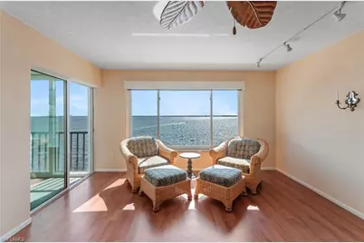 4015 SE 20th Pl #301, Cape Coral, FL 33904 - Photo 8