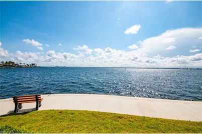 4015 SE 20th Pl #301, Cape Coral, FL 33904 - Photo 12