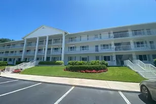 10682 Gulf Shore Dr, Naples, FL 34108 - Photo 18