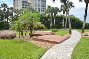 10851 Gulf Shore Dr, Naples, FL 34108 - Photo 30