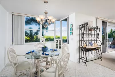 5550 Heron Point Dr W #305, Naples, FL 34108 - Photo 4