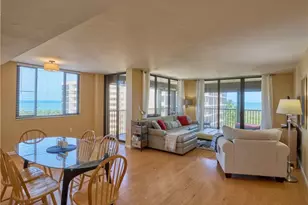 17 Bluebill Ave, Naples, FL 34108 - Photo 2