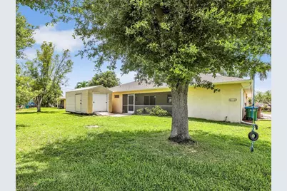 305 SE 16th Pl, Cape Coral, FL 33990 - Photo 30