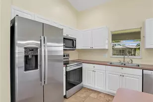 305 SE 16th Pl, Cape Coral, FL 33990 - Photo 12