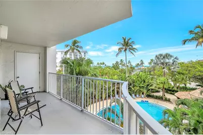 1300 Gulf Shore Blvd N #410, Naples, FL 34102 - Photo 1