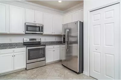 12515 Garibaldi Ln, Venice, FL 34293 - Photo 6