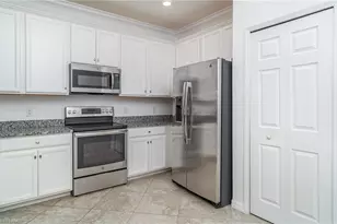 12515 Garibaldi Ln, Venice, FL 34293 - Photo 6