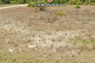 918 Medford Ave S, Lehigh Acres, FL 33974 - Photo 4