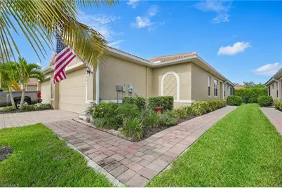 4421 Dutchess Park Rd, Fort Myers, FL 33916 - Photo 2