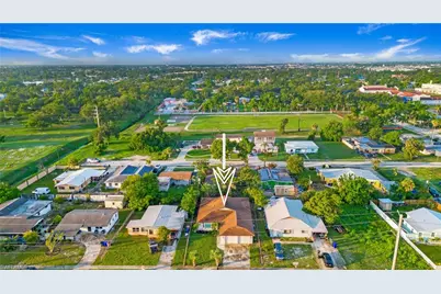 3148 Apache St, Fort Myers, FL 33916 - Photo 2