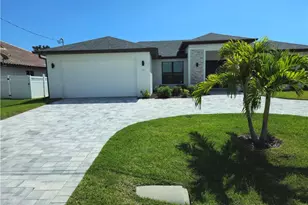 136 Kamal Pkwy, Cape Coral, FL 33904 - Photo 1