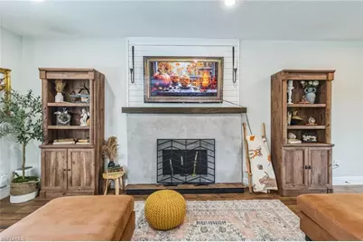 1019 Wyomi Dr, Fort Myers, FL 33919 - Photo 10