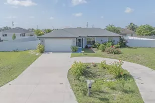 520 Wilmington Pkwy, Cape Coral, FL 33993 - Photo 2