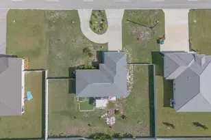 520 Wilmington Pkwy, Cape Coral, FL 33993 - Photo 4