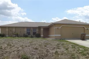 1301 NE 12th Pl, Cape Coral, FL 33909 - Photo 1
