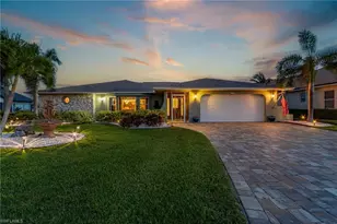 30 SE 10th Ave, Cape Coral, FL 33990 - Photo 2