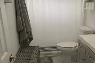 3915 Lotus Dr, Naples, FL 34104 - Photo 12