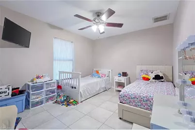 4530 29th St SW, Lehigh Acres, FL 33973 - Photo 8