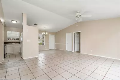 302 NE 10th Ter, Cape Coral, FL 33909 - Photo 4