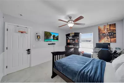 637 SW 9th Ave, Cape Coral, FL 33991 - Photo 18