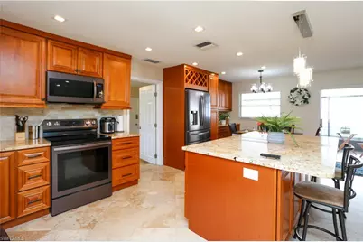 698 107th Ave N, Naples, FL 34108 - Photo 14