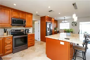 698 107th Ave N, Naples, FL 34108 - Photo 14