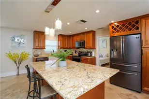 698 107th Ave N, Naples, FL 34108 - Photo 16