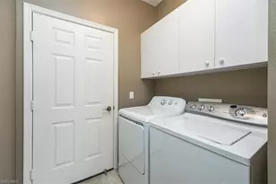 5921 3 Iron Dr, Naples, FL 34110 - Photo 20